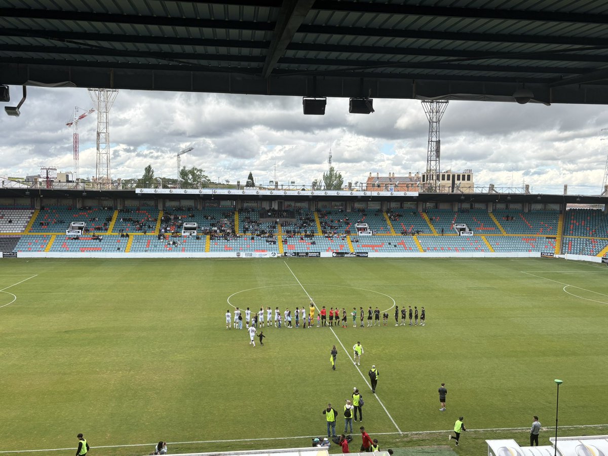 albertuds's tweet photo. Yo cuando no me salían las cosas o las hacía mal en el Manager de fútbol o Pcfutbol me enfadaba y no volvía a jugar https://t.co/yj7frmznPX
