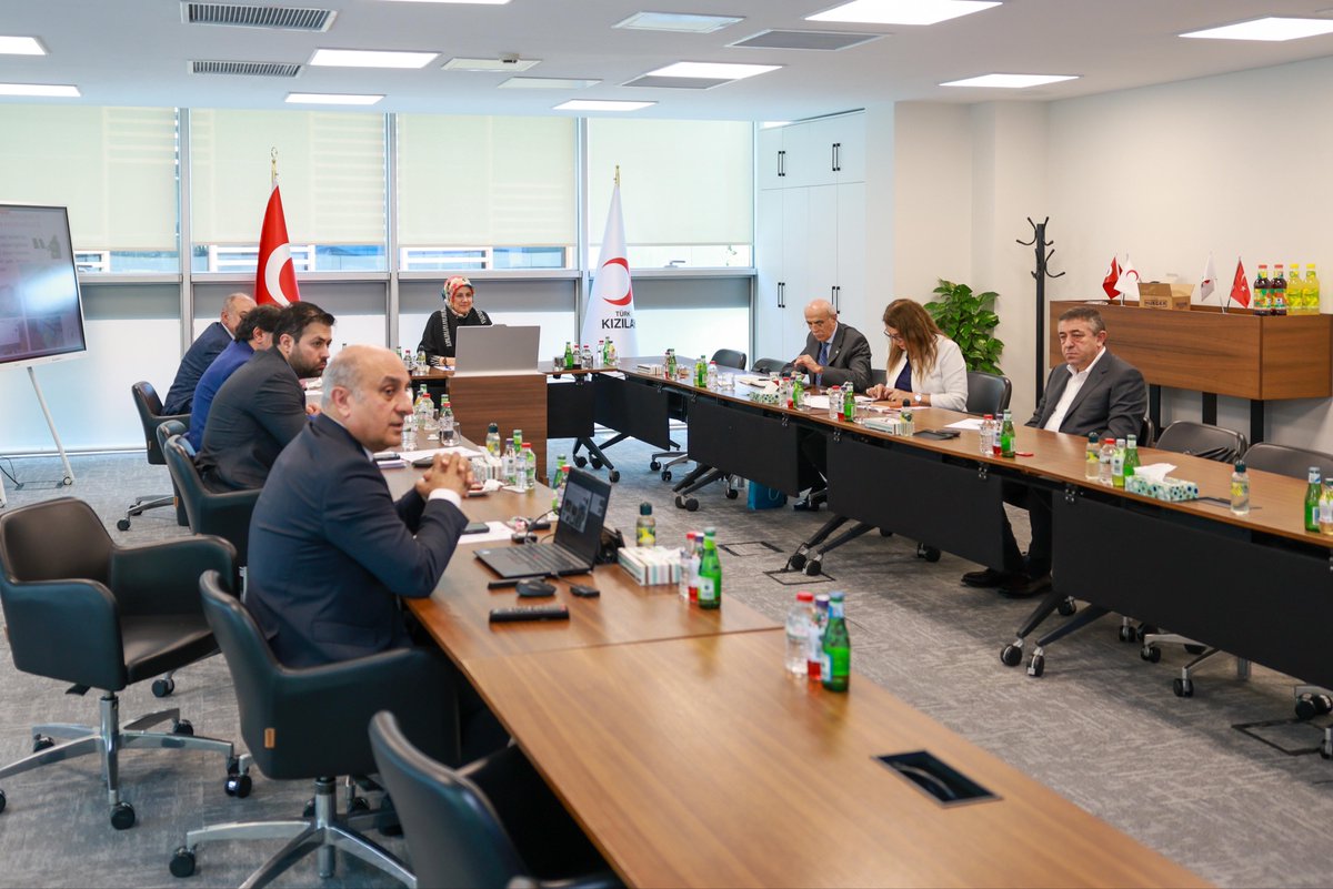 YerelYonveAfet's tweet photo. Yerel Yönetim ve Afet Politikaları Kurulumuz, Başkan Vekilimiz Prof. Dr. Fatma Meriç Yılmaz başkanlığında toplandı. 

Toplantıda, afet ve acil durum organizasyonu ile Marmara Bölgesi Doğa Kaynaklı Afetler Çalıştayı uygulamalarına ilişkin bilgilendirmeler değerlendirildi. https://t.co/G8w0lM0oPu