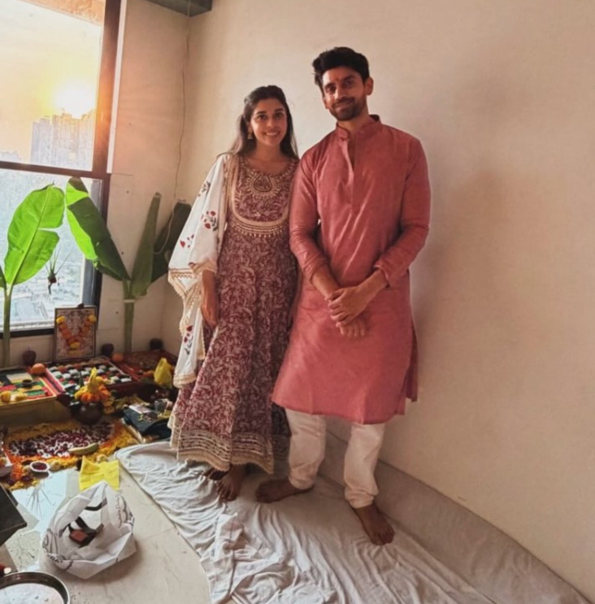 Zarahx02's tweet photo. They will make me cry today 🥹 Standing beside each other through every milestone, and what a journey it’s been ♥️… Every word of that message was from her heart. Eisha has been his  constant, his rock through it all. Congrats Avinash 🏠

#Avisha #EishaSingh #AvinashMishra https://t.co/st4OHeecx1