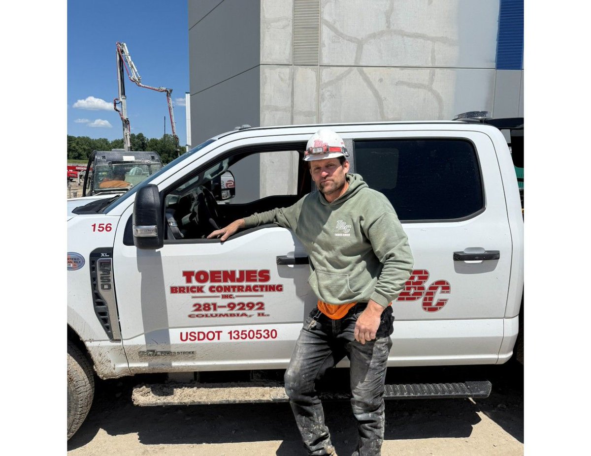 KeystoneConst's tweet photo. Keystone is lucky to have Teddy Rebstock of Toenjes Brick Contracting as the foreman on the CarShield Project. A huge thank you to Dan Toenjes for his commitment to delivering a team of masons and hod carriers lead by Teddy that 'put the puck in the back of the net'. https://t.co/LQR3KCRUWV