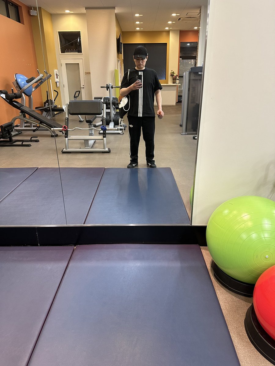 HIROSHIWORKOUT2's tweet photo. 胸肩三頭でした
#筋トレ
#筋トレ垢
#筋トレ好きと繋がりたい https://t.co/UsyNTa8JF8