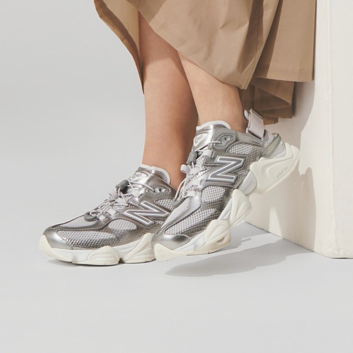 New Balance『9060 Summer “Silver Metallic”』が国内5月15日（金）10