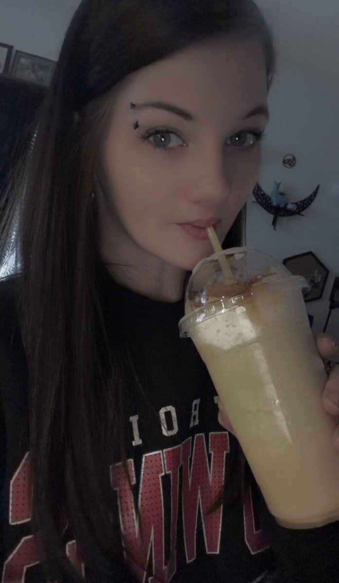 Desi 🎂 8/24 Findom 🔥Back up account tweet media