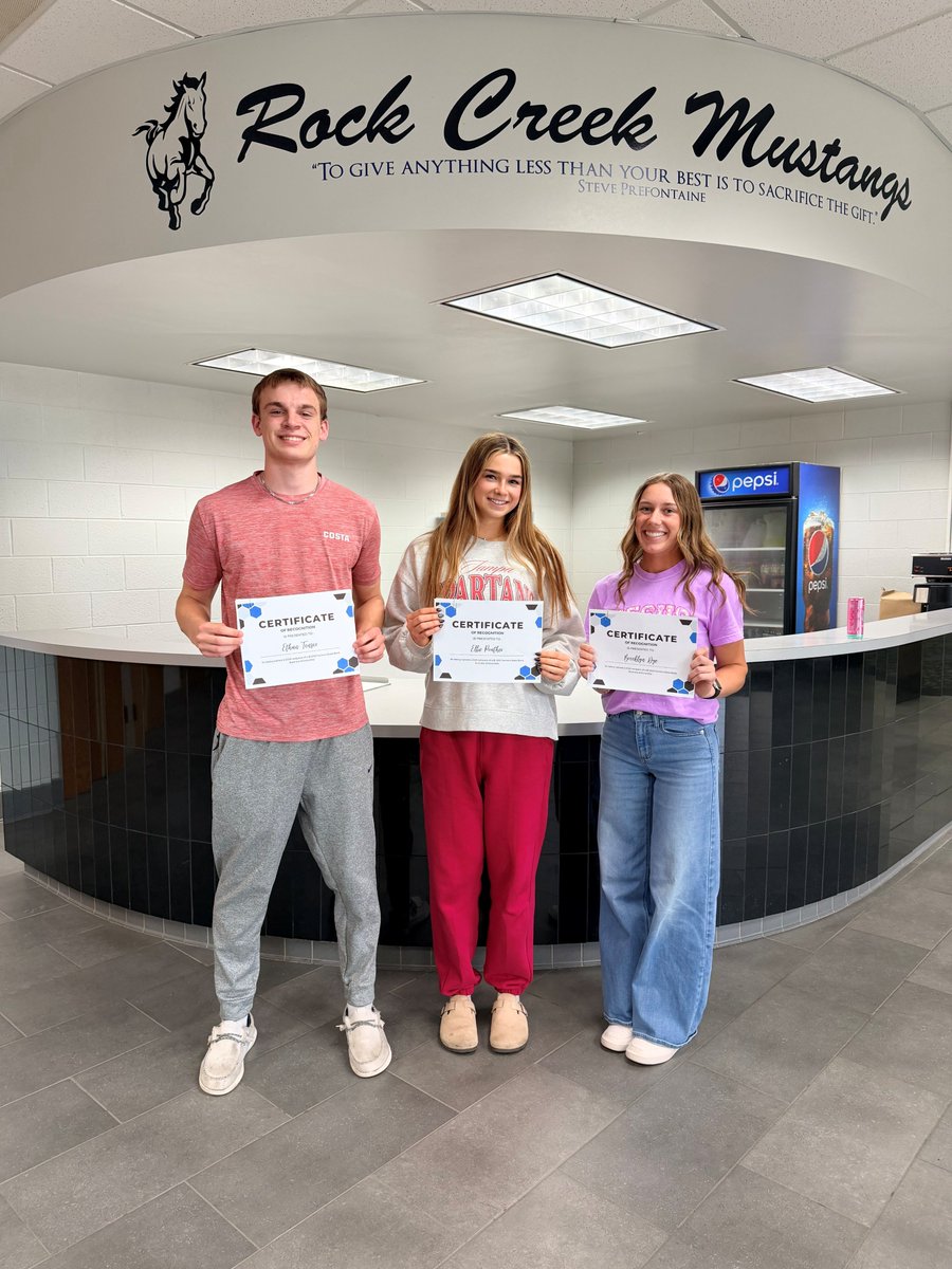 bankwithfarmers's tweet photo. Congratulations to the recipients of the 2026 Farmers State Bank Business Scholarship! 👏

➖Ethan Tonsor
➖Ellie Prather
➖Brooklyn Dye https://t.co/LOCLxUgAFd