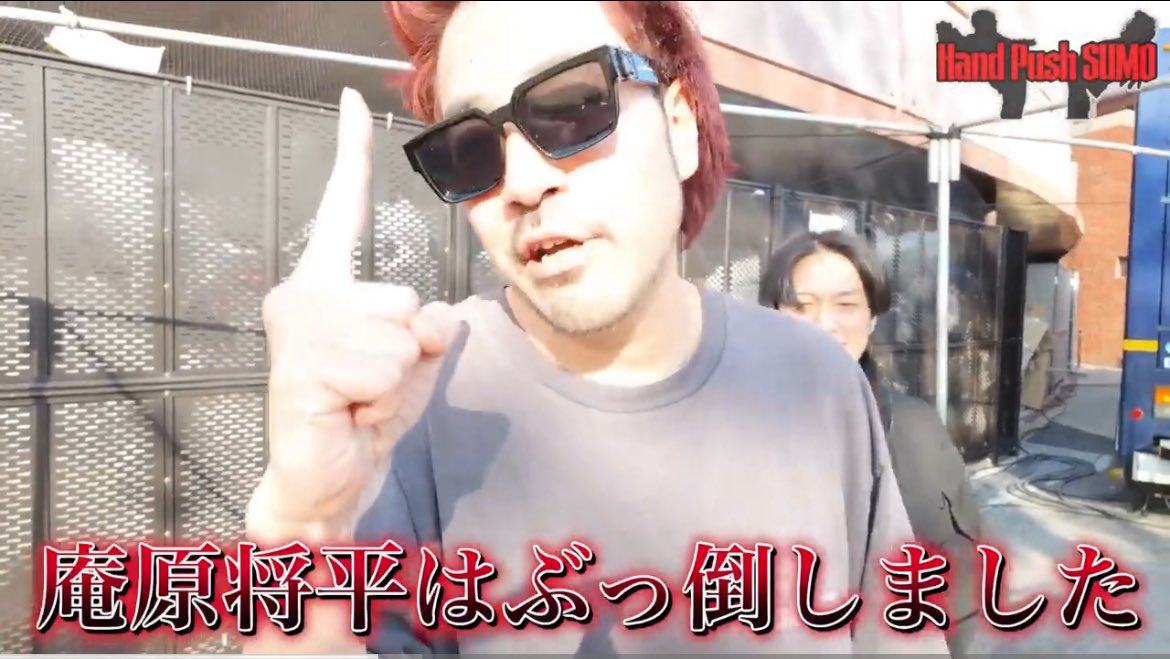 リ tweet media