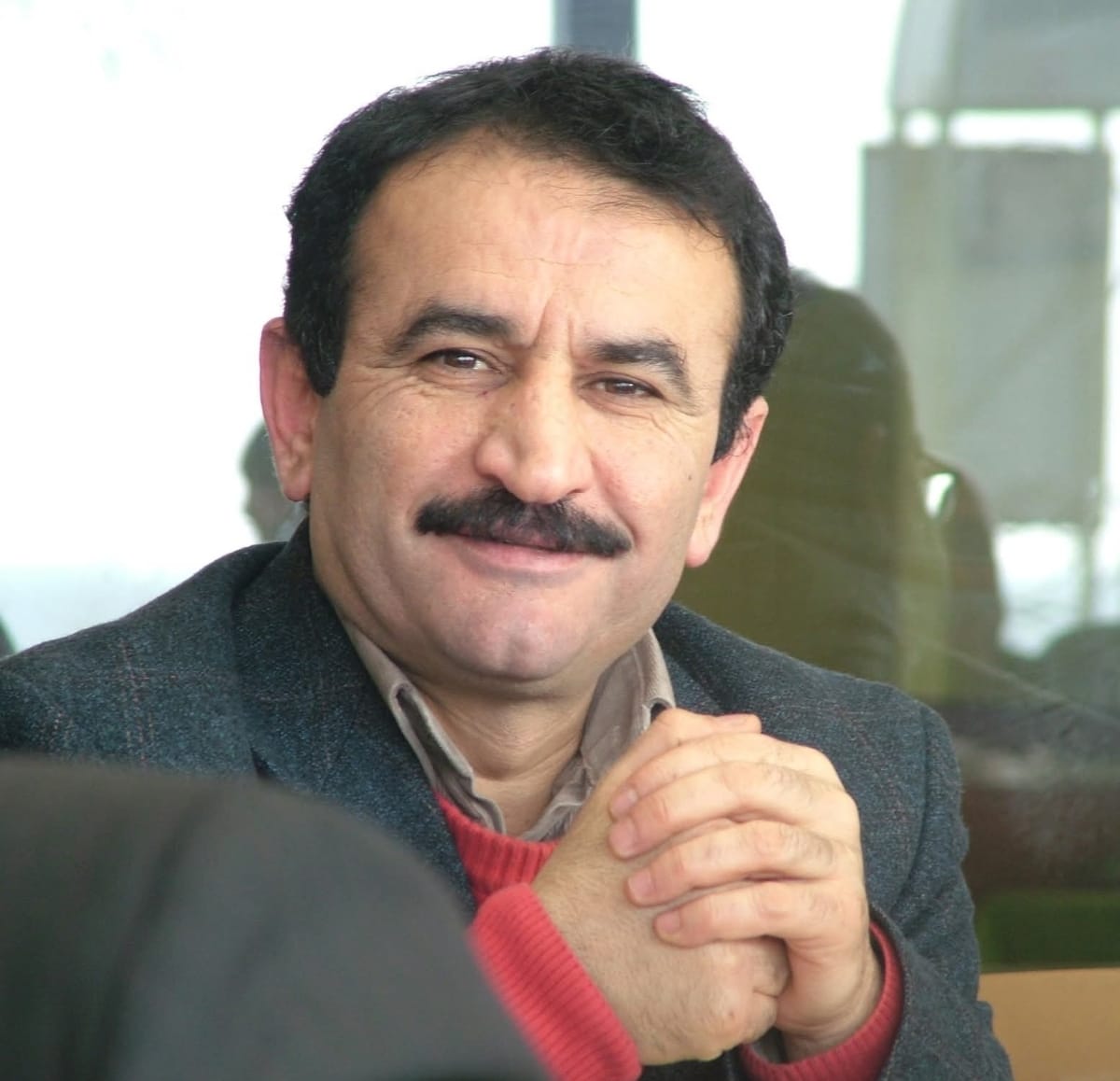 SCPGenelMerkez's tweet photo. Sosyalist Cumhuriyet Partisi kurucularından, mücadele arkadaşımız Hasan Toprak’ı kaybetmenin derin üzüntüsünü yaşıyoruz.

Ömrünü Bağımsızlık, Devrim, Sosyalizm davasına adayan yoldaşımız Hasan Toprak’ın ölümsüz anısı önünde saygıyla eğiliyoruz. 

Ailesine, yakınlarına ve tüm yoldaşlarına sabır ve başsağlığı diliyoruz.

Devri daim olsun. ✊🏻