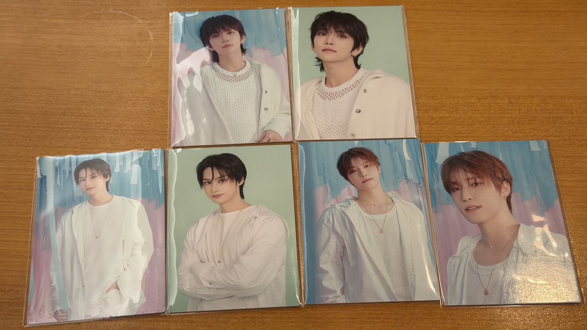 meme_svt's tweet photo. SEVENTEEN セブチ YAKUSOKU ペンミ トレカ インスタントフォト 交換 

譲】ジョシュア ジュン ディノ

求】画像2枚目赤枠
37.38.41.42.43.45(裏面サイン)

郵送希望📮日程によっては都内手渡し🉑
お気軽にお声掛けください！
 #SEVENTEEN交換 
 #セブチ交換 https://t.co/lOu0l8EzH6