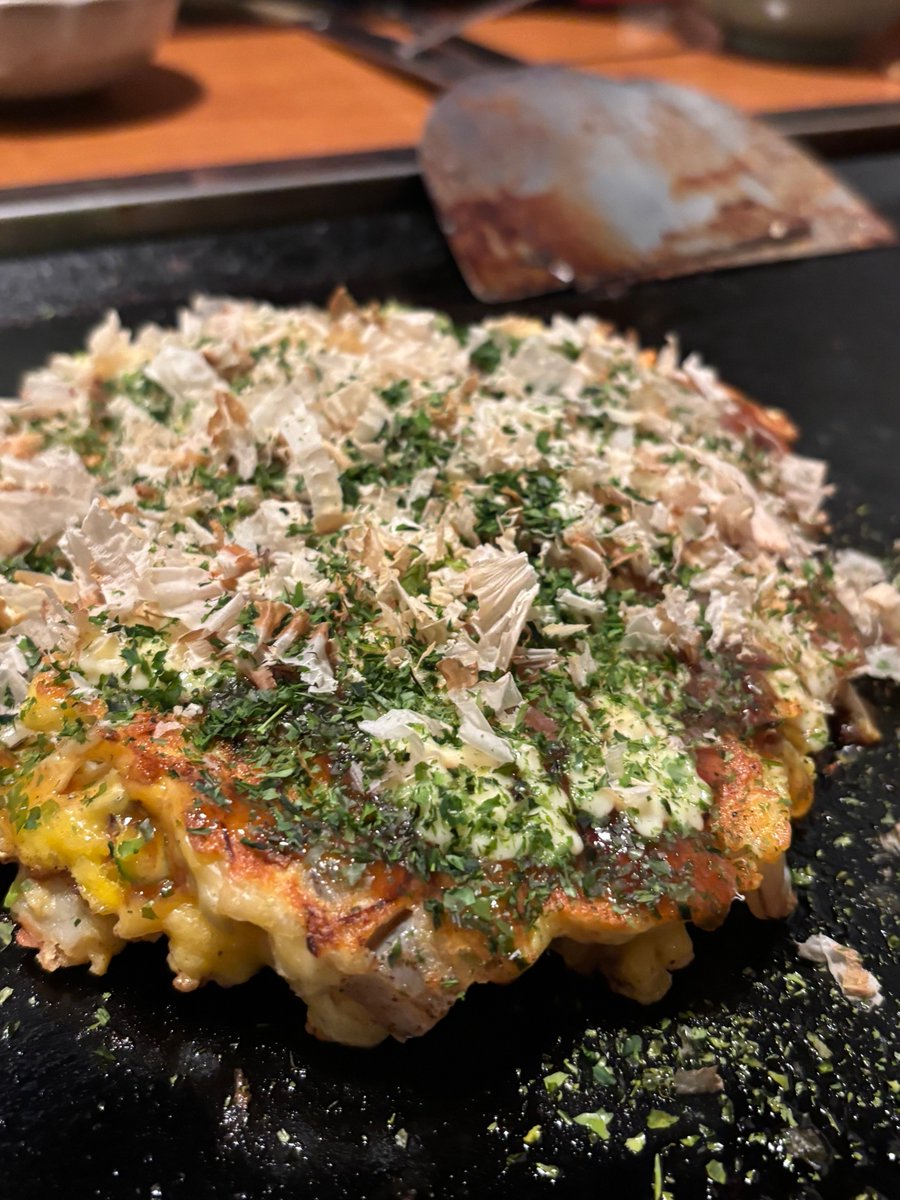 トモシビコック tweet media