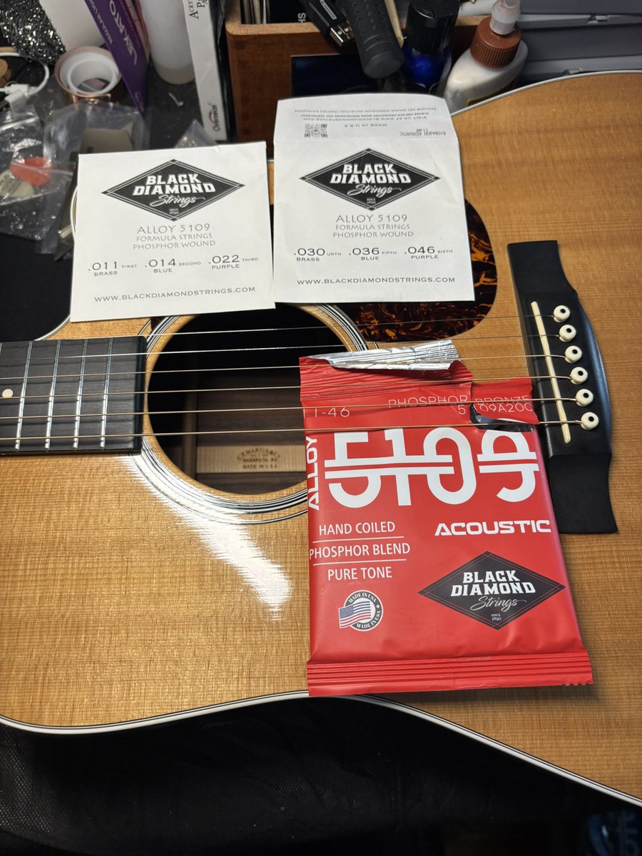 1999LilRed's tweet photo. Good morning guitar family. I hope everybody’s doing well if you’re needing set up guitar work soldering. work on base guitars ukuleles mandolins. Reach out to me at PRJR guitars@gmail.com HTX. https://t.co/XwtrjZ6Tai