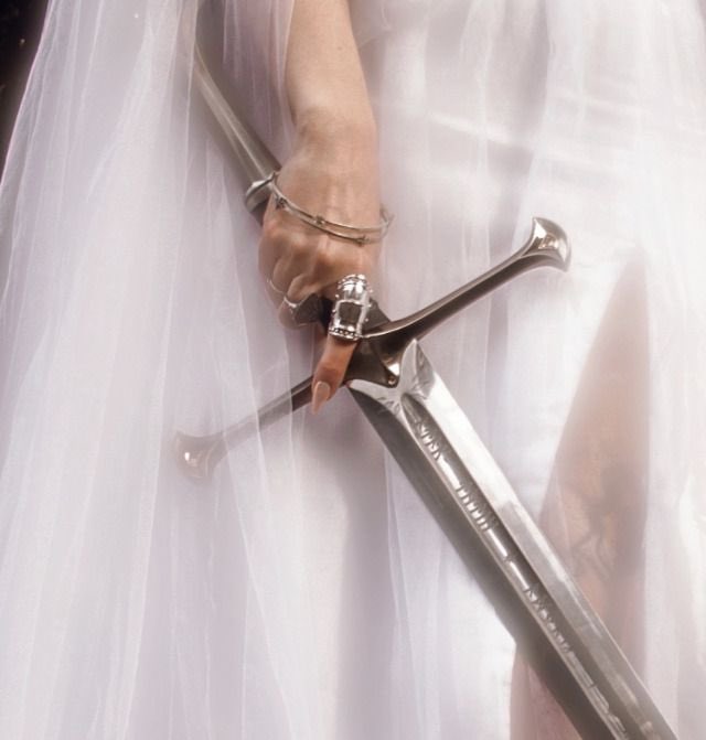 booknerys's tweet photo. “I may still want a magic sword.” https://t.co/pnIZywp2rU