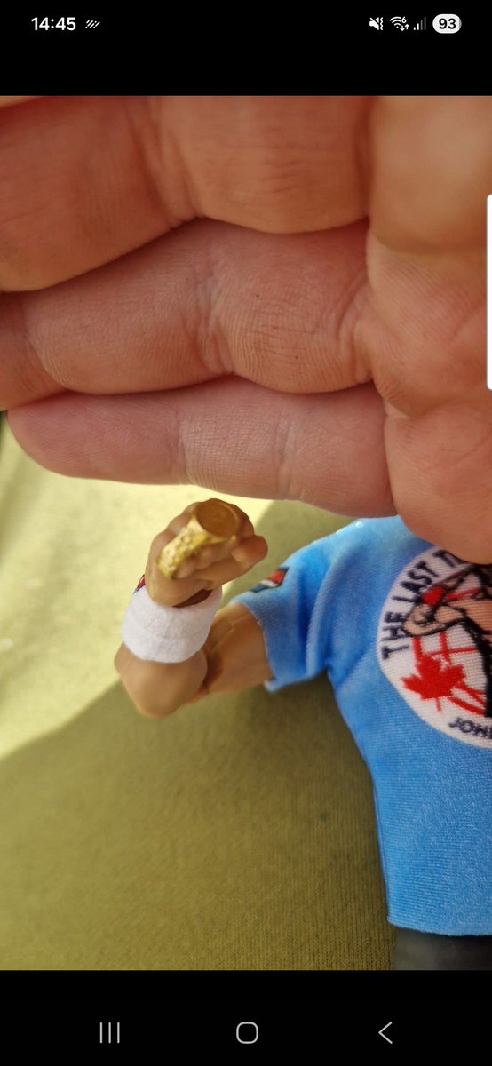 rcdonline's tweet photo. @MajorWFPod @TheMattCardona @thefigheel @MyDamnToys 
The UK release of UE31 Cena has a painted Watch on his hand. https://t.co/O7CeYPHWX8