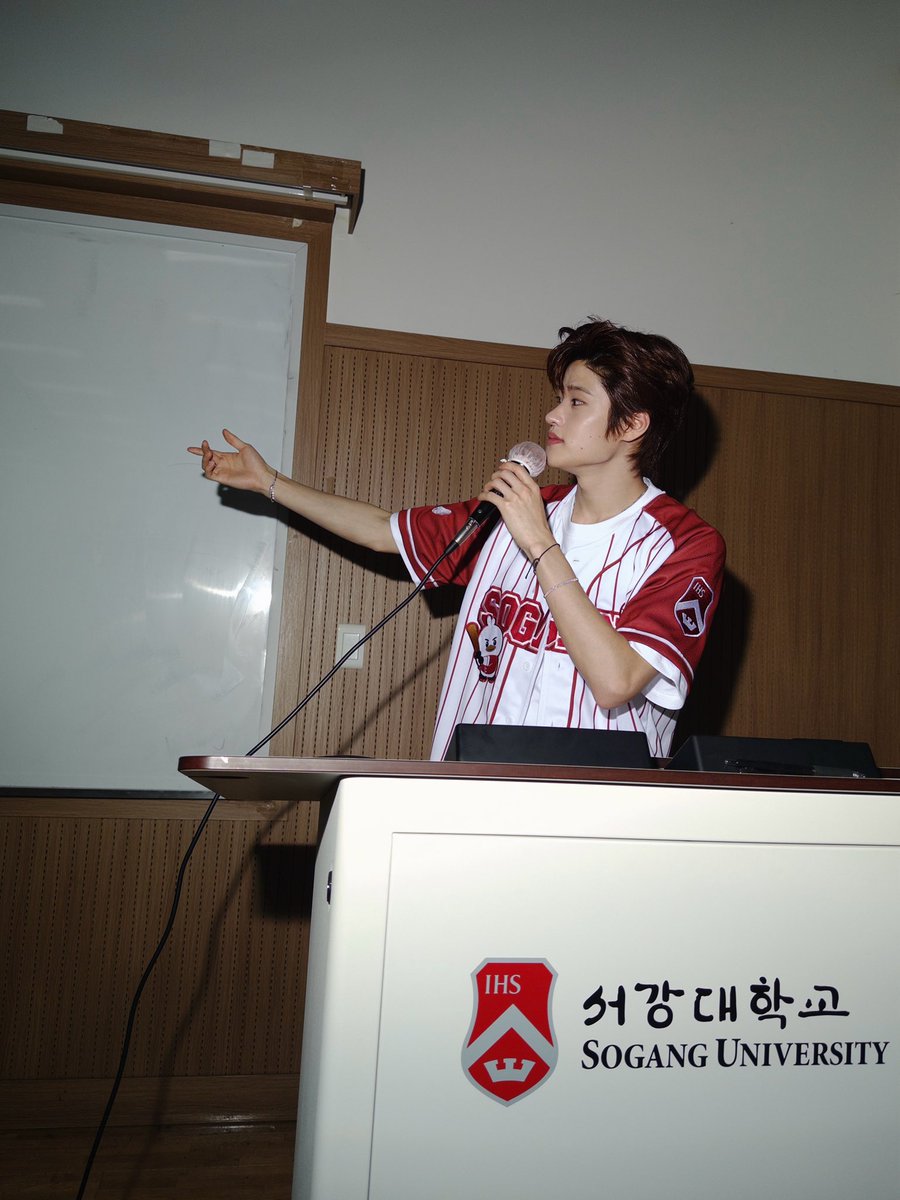 riize archive tweet media