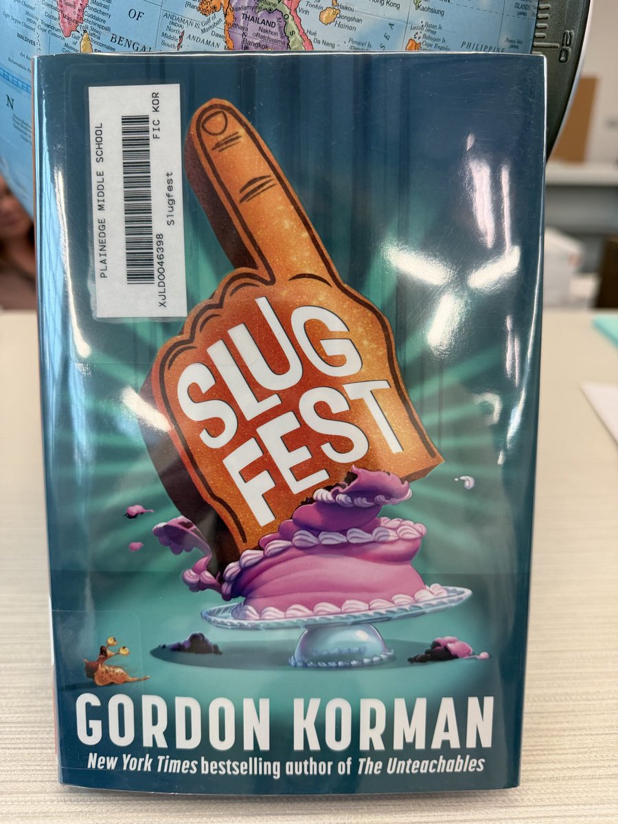 PlainedgeMSLMC's tweet photo. My latest read by @gordonkorman
…SLUGFEST. A great choice for summer!! Korman books always seem to “get” the trials and tribulations of middle school. And shows how no matter our differences we can learn from one another. I’m moving on to SNOOPED next! https://t.co/pYSiVb68ko