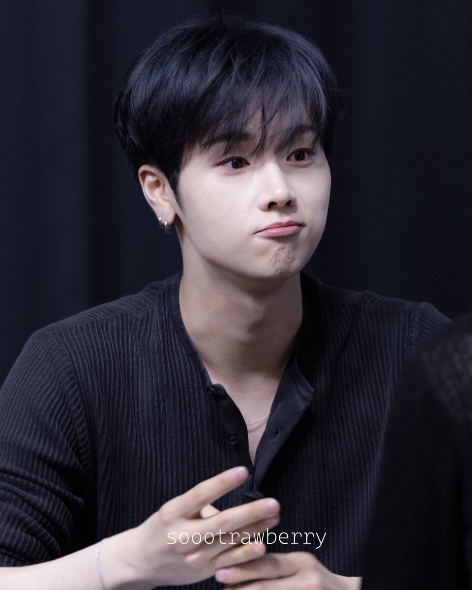 쑤 tweet media