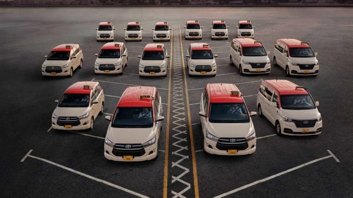 Smapse's tweet photo. 🇦🇪🚕Теперь такси Дубая можно заказать через приложения Bolt, Yango, ZED и Hala

Это даст свободу выбора удобного способа бронирования. https://t.co/5Nr2TXf3ED