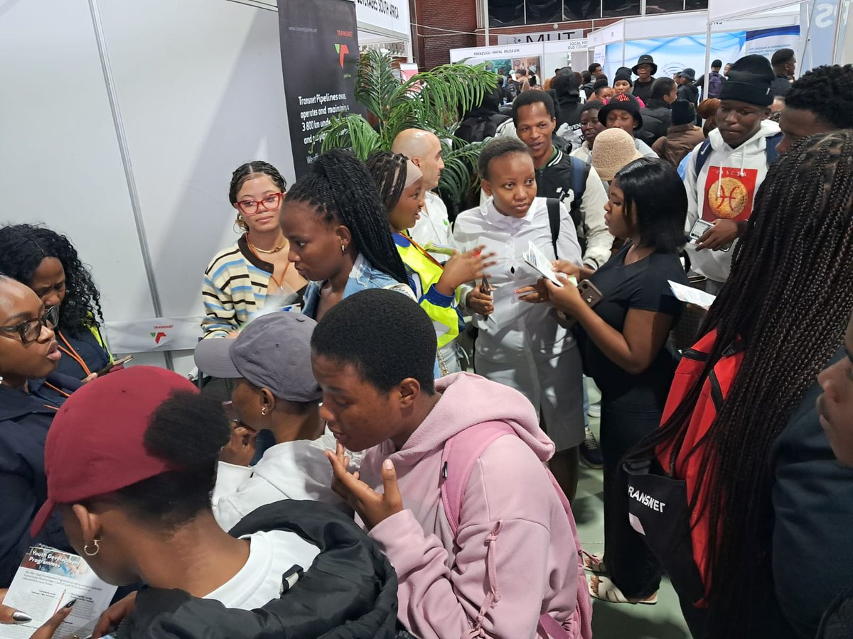 TE_Transnet's tweet photo. Through our parental company @follow_transnet , Transnet Engineering Durban Plant was invited to participate at the Mangosuthu University of Technology career exhibition. https://t.co/k8GSMznFZF