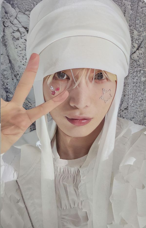 07kittykat's tweet photo. PROCURA/PROCURO ✨️
- photocard sunoo enhypen border day one versão dawn
- photocards sunoo enhypen ru daydream versões white midnight 
- com feedbacks positivos pfvr!!
- pagamento imediato!! https://t.co/NZiuGldWLp