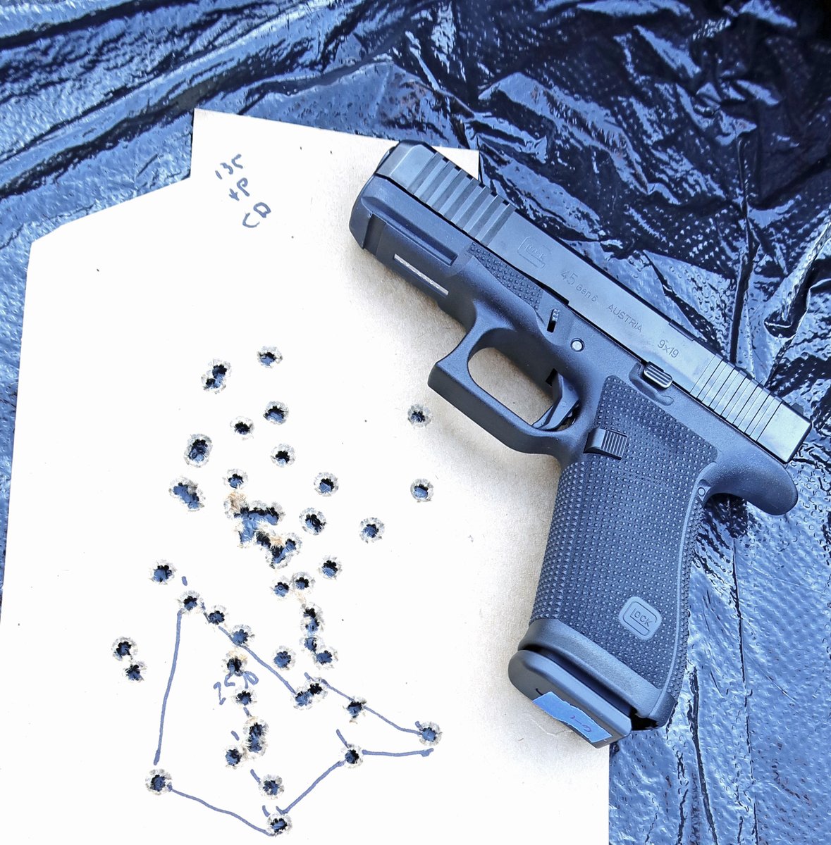 TheTacticalWire's tweet photo. @TheTacticalWire FEATURE - Lots of Ammo (More capacity or larger caliber?) #TOW @SN_Weekly_ 
https://t.co/7DspEntcJZ
@TheShootingWire @TheOutdoorWire @thecoltfirearms  @GLOCKInc https://t.co/cI9xVBOprb