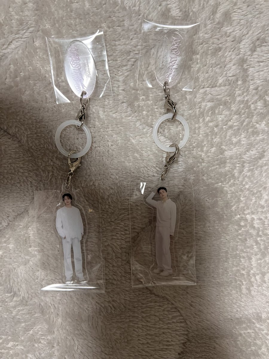thjm_95_'s tweet photo. SEVENTEEN セブチ YAKUSOKU ペンミ カプセルトイ めじるし 交換

求：エスクプス スンチョル

譲：ジュン、バーノン

郵送での交換希望です📮
お気軽にお声掛けください！ https://t.co/kL8Ka4wLR9
