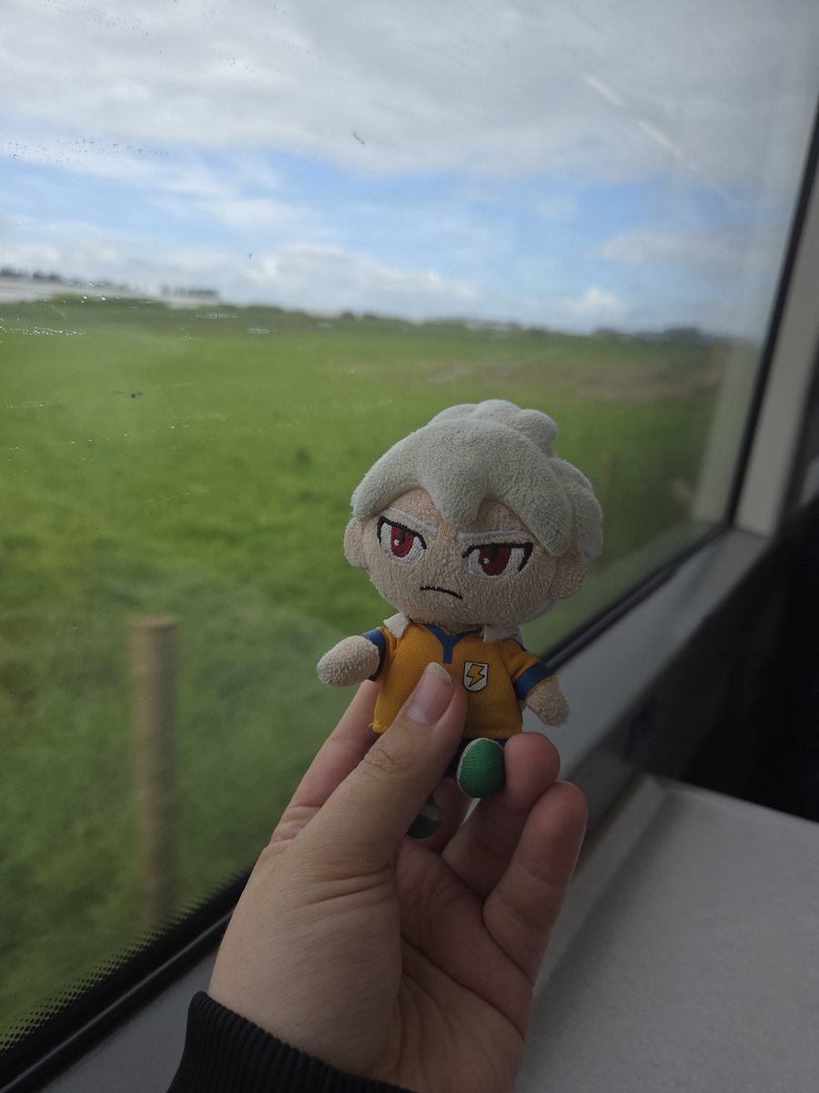 TheSmolToaster's tweet photo. He is on an adventure someone stop him https://t.co/U3h83wVNCp