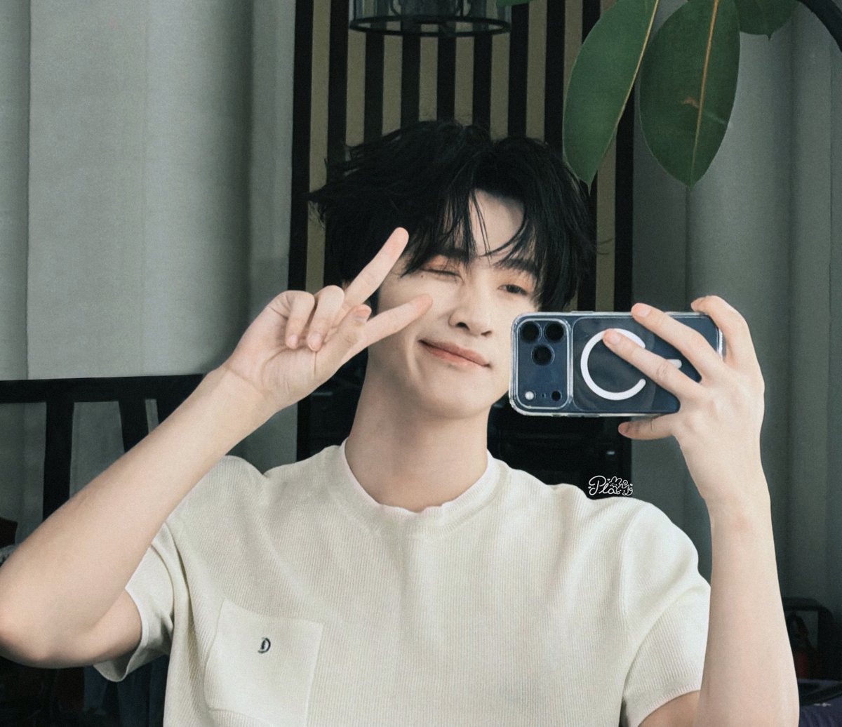 Ʌ LittleV💛🔥🎓 🦋🦊🐰 tweet media