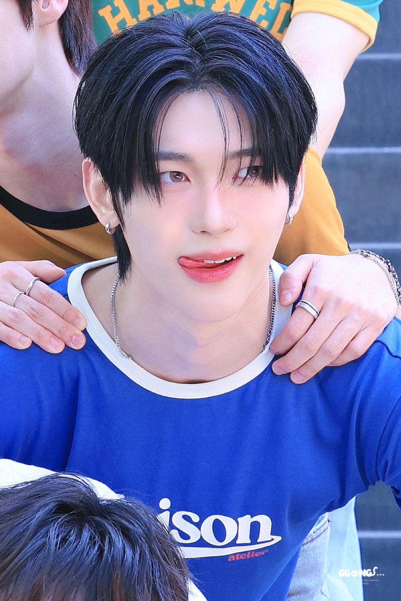 꿍 tweet media