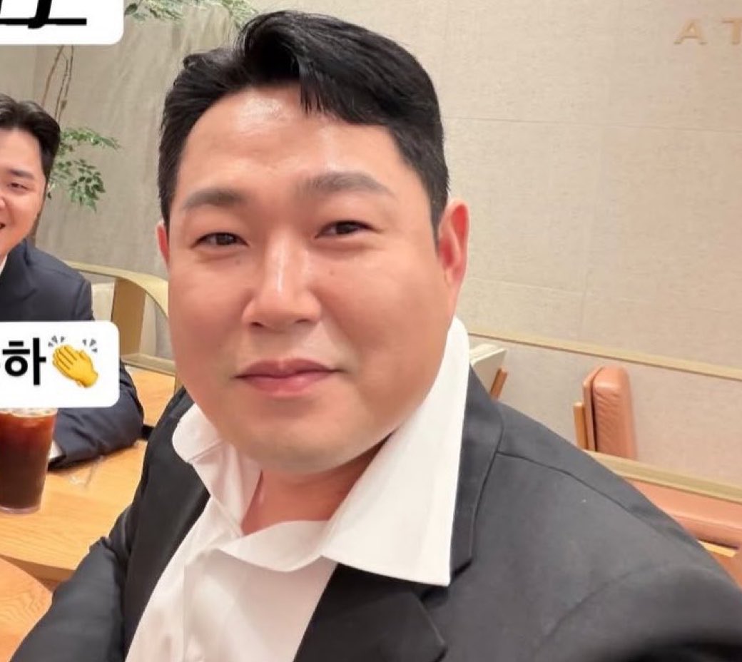 doosanbread's tweet photo. 잠깐만, 진짜 혈연관계아닌거 맞나.... https://t.co/f0QutwTixu