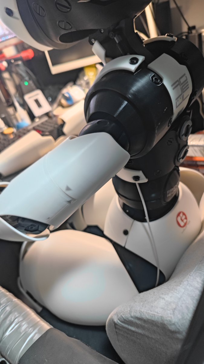 VerZ_44's tweet photo. I really want you guys to meet Drossel in real life. #ロボ娘なんでも投稿祭 #fembot #robotgirl #ロボ娘 #3DPrinting #fireball #Drossel https://t.co/GDPbMBJFoR