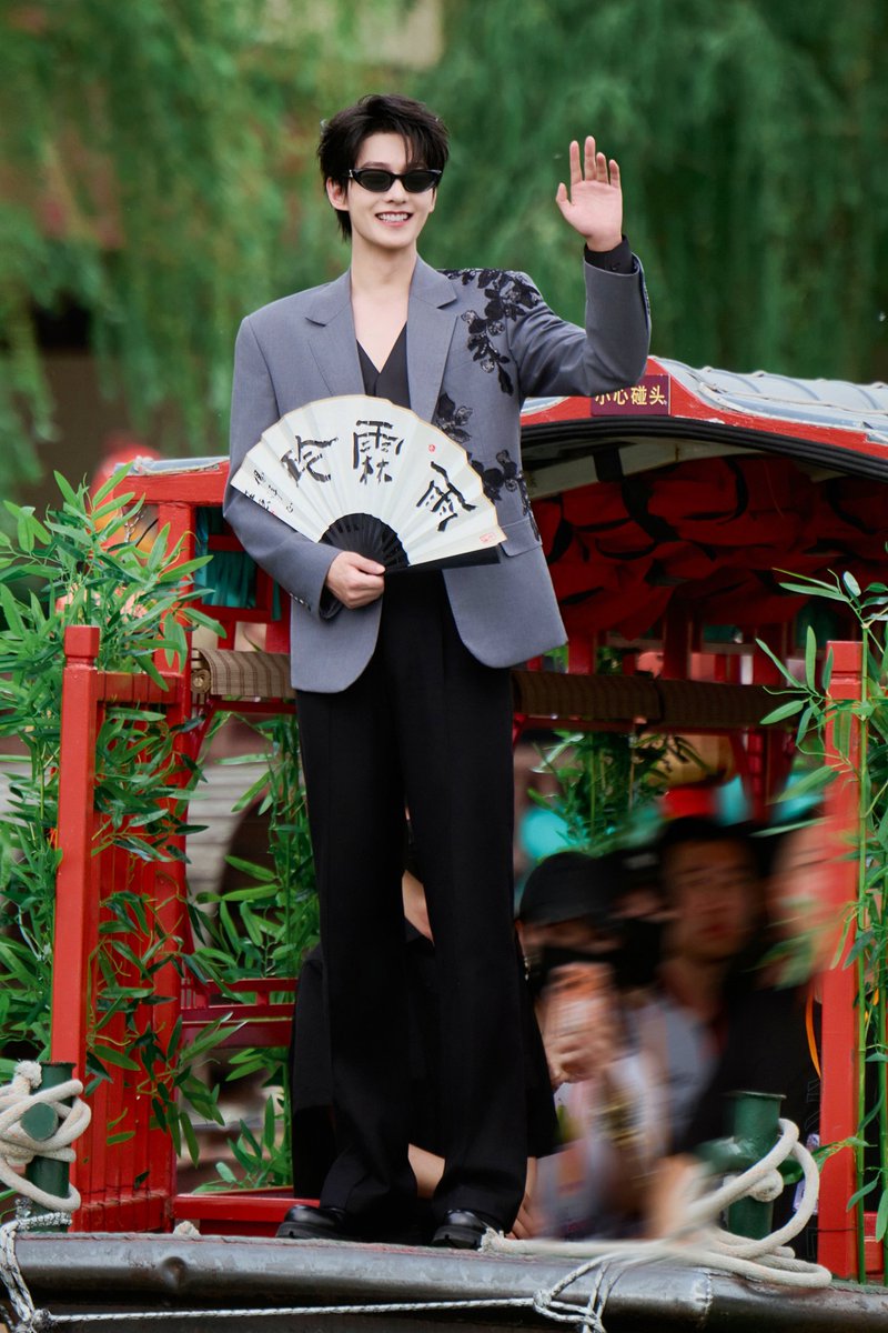YANG YANG 杨洋 tweet media