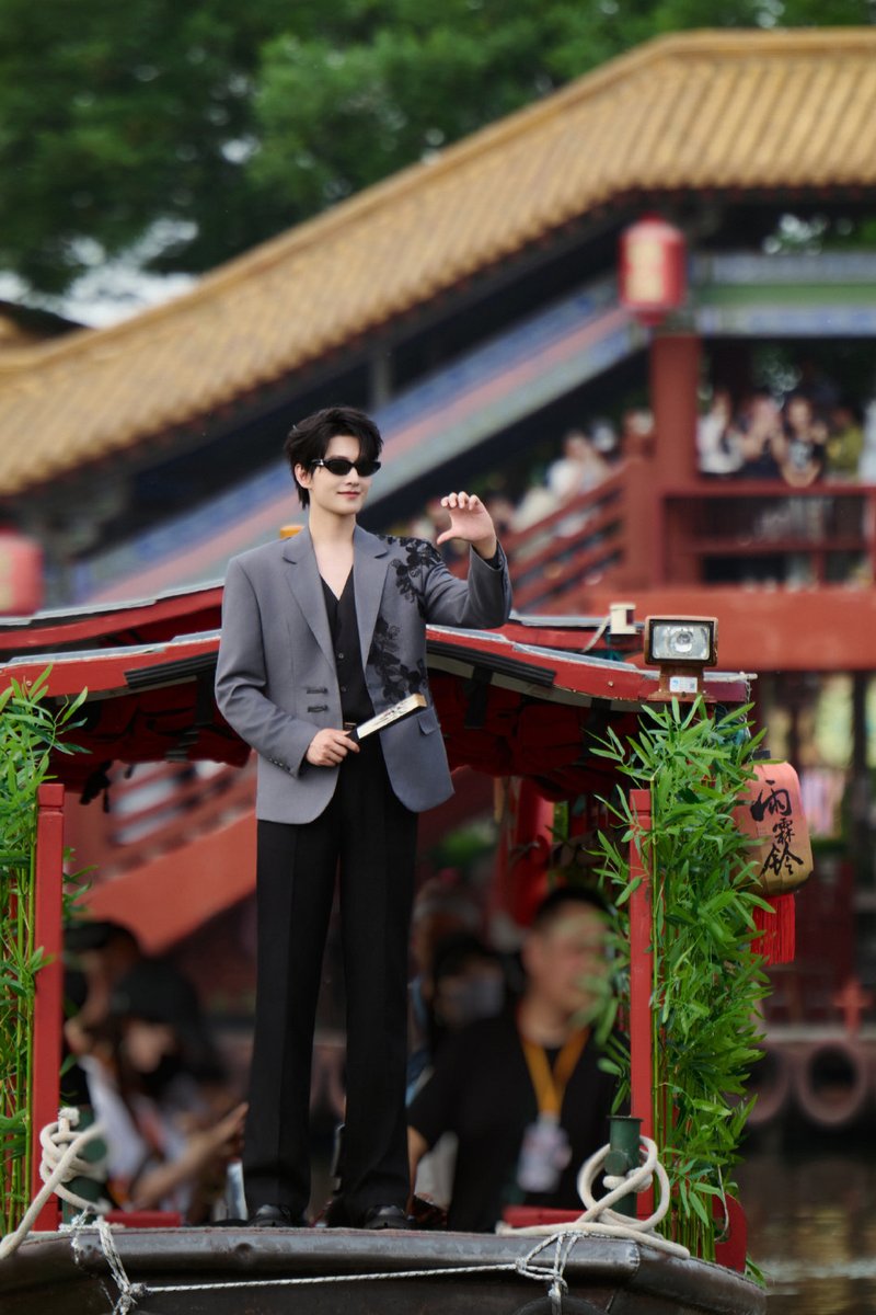 YANG YANG 杨洋 tweet media