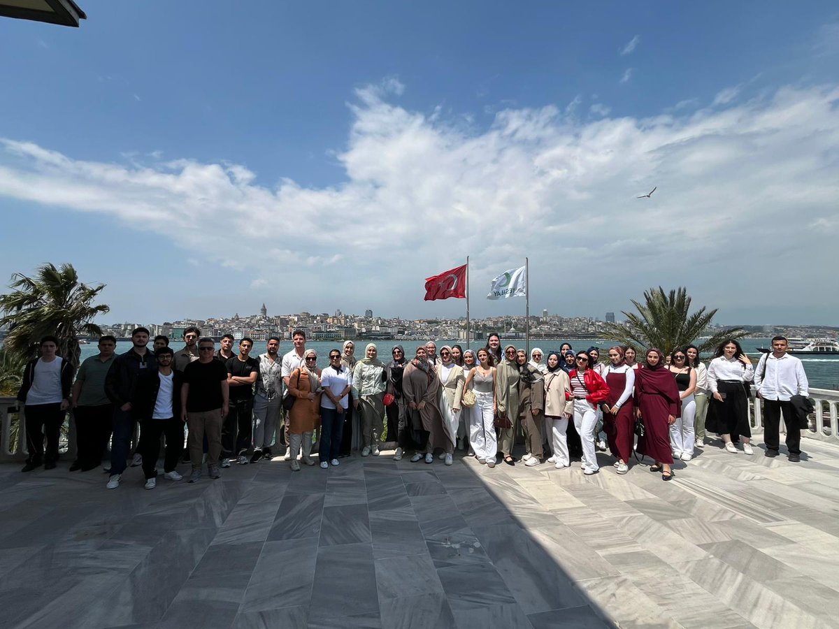 SakaryaKYGM's tweet photo. 📍Yeşilay Genel Merkezi 

Akyazı Yurdu olarak yaptığımız “Çıkmaz Sokak Farkındalık Çadırı” etkinliğinde görev alan öğrencilerimizle birlikte Yeşilay Genel Merkezi Sepetçiler Kasrına ziyarette bulunduk bilgi aldık. 💫 https://t.co/AEHh7Aa0Ic