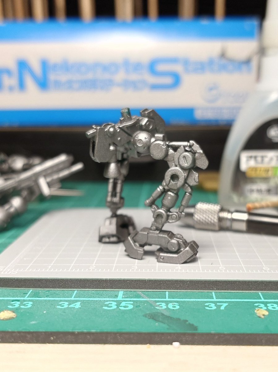 ymphazer's tweet photo. 立った。
#ガンダムアーティファクト
とりあえず直りました
#ギラドーガ https://t.co/DkV4TTNb22