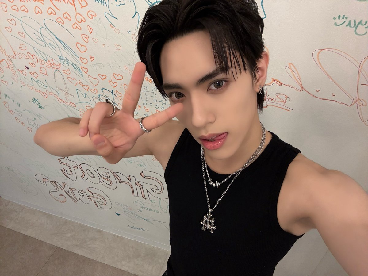 DXMON (다이몬) tweet media