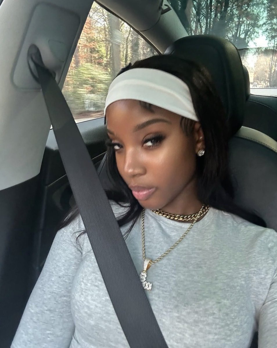 kelly slay tweet media