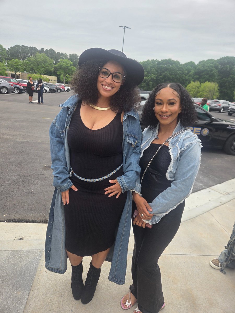 Teena Marie w/2 e's tweet media