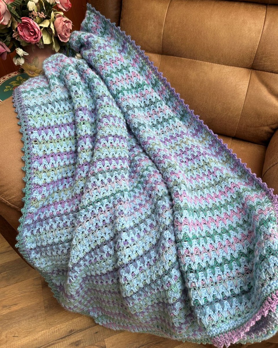 Lion Brand Yarn tweet media