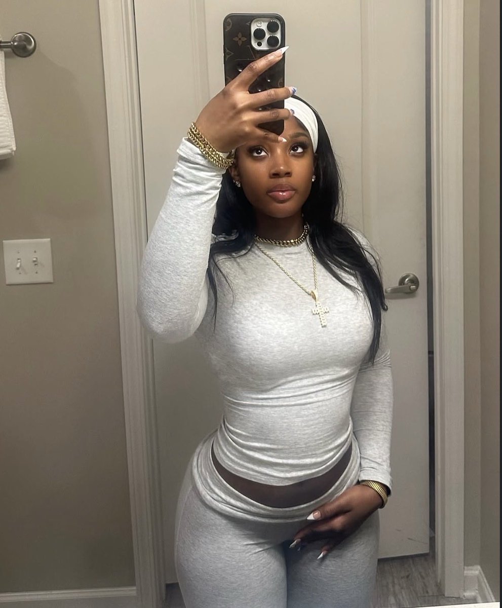 kelly slay tweet media