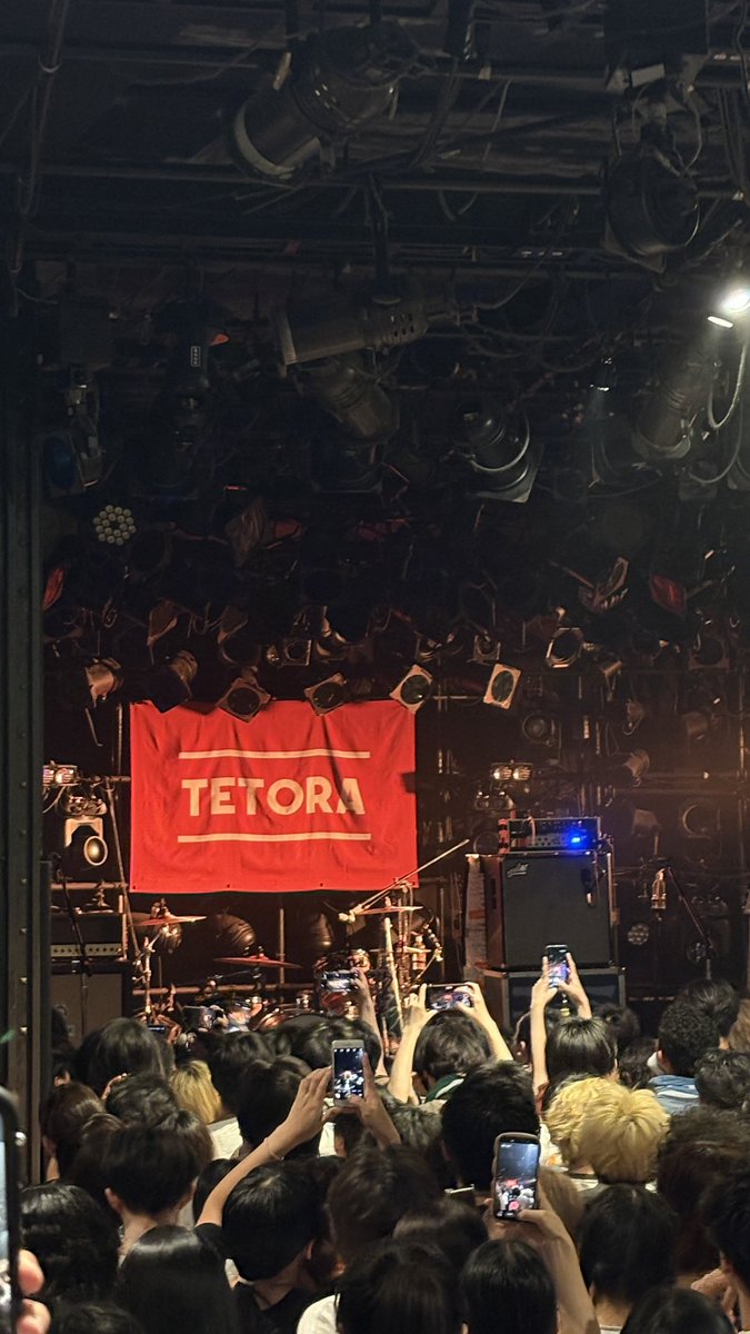 ____uni0__'s tweet photo. 特別な時間をありがとうTETORA https://t.co/pTuODKKaYw