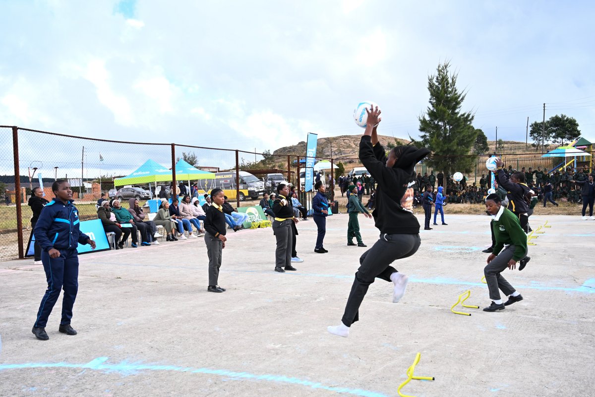 Netball_SA's tweet photo. From drills and footwork sessions to moments of encouragement on and off the court πβ¨
Todayβs @TelkomZA Netball Clinic is all about building confidence, sharing knowledge, and inspiring the next generation to stand tall.
#TelkomStandTall #FirstPassToCrown #TelkomNetball https://t.co/dEtjywZwQK