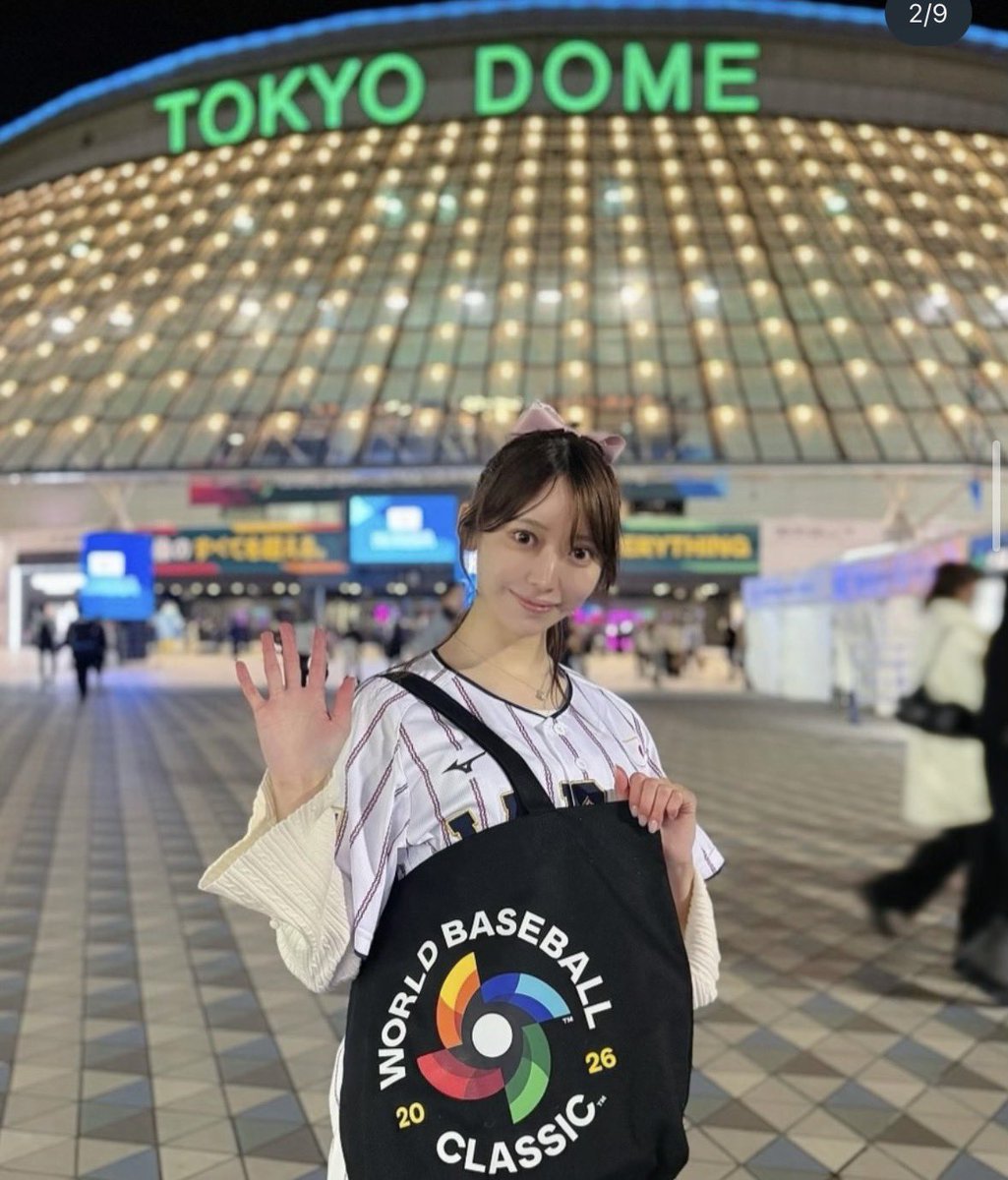 な tweet media