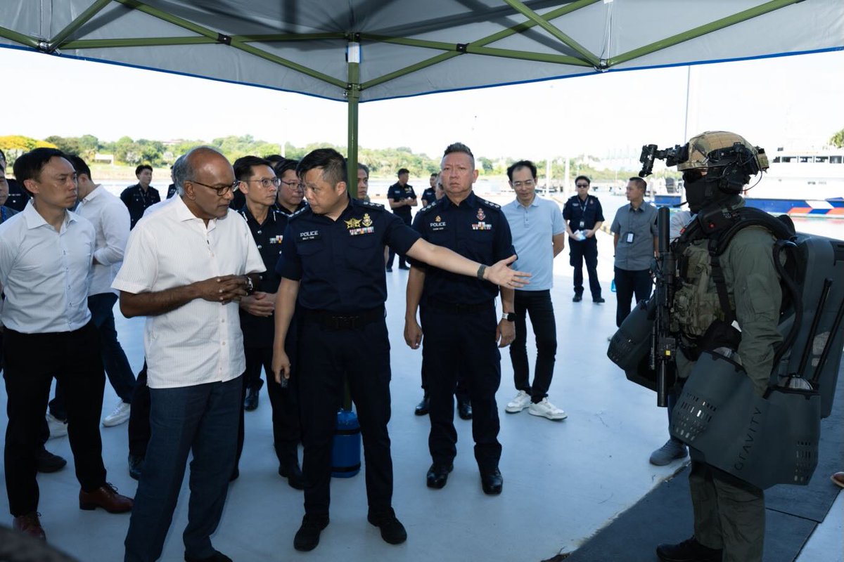 [5/6] Today's visit also include SPF's Special Task Squadron ...