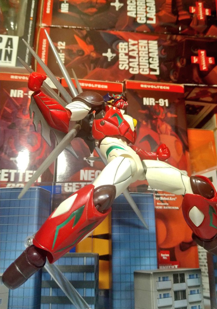 リボルテック ミケランジェロ 開封済み　箱に日焼けあり みんなさんこんばんは。 勝手に #リボルテック20周年 祝い、12日目