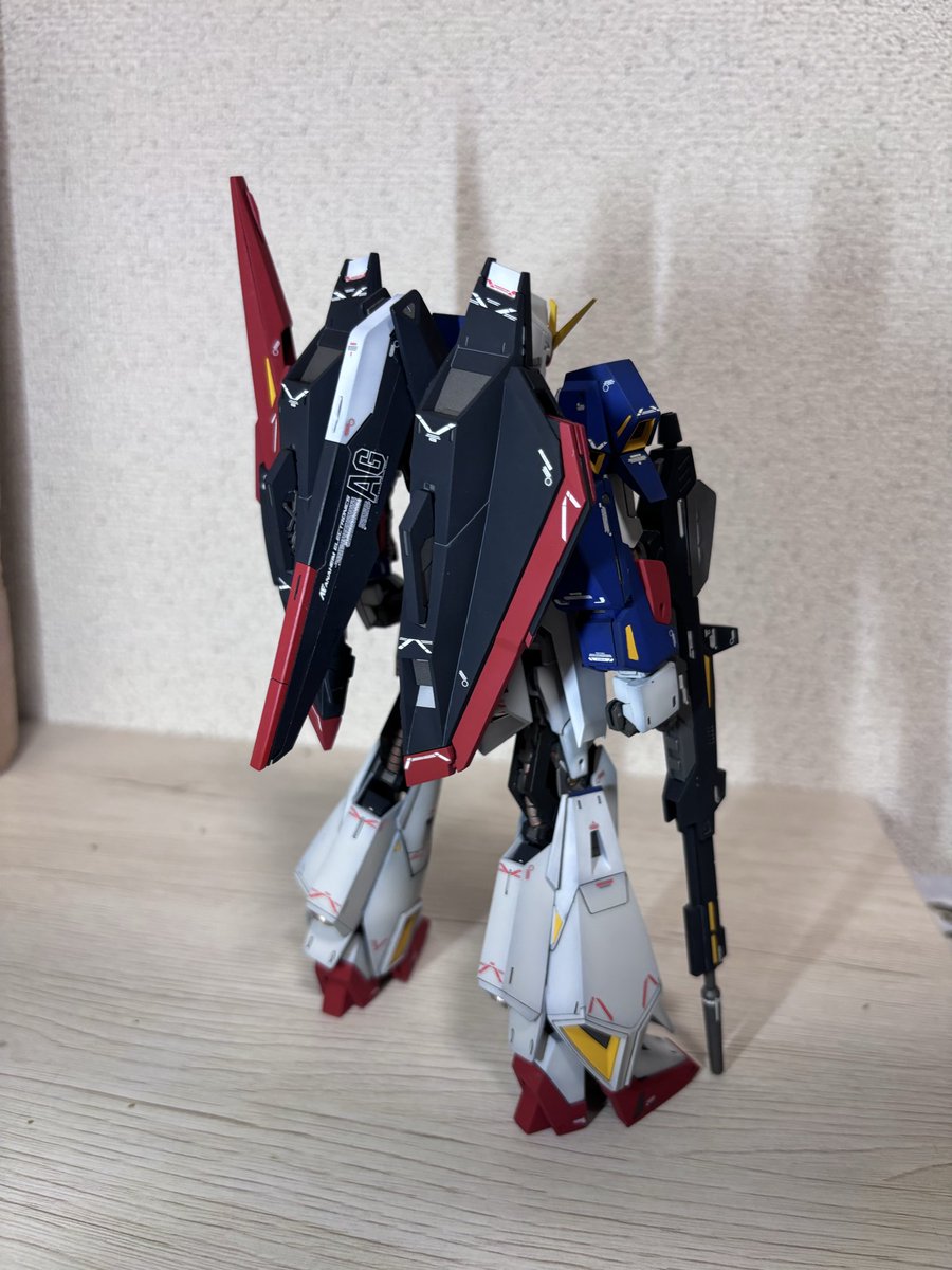 MGゼータガンダムver.ka 完成‼️ 黒立ち上げグラデーション塗装。 毎日