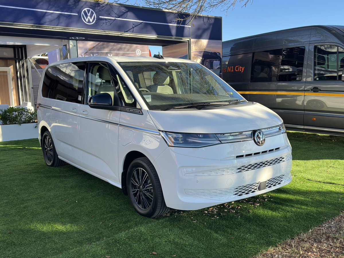 khuleonwheels's tweet photo. Before anyone jumps into the comments, yes it says “Multivan” on the side 😅 but this is the all-new Volkswagen Caravelle plug-in hybrid 4MOTION making its appearance here at Nampo 2026…
#VWSA #VWCaravelle #NAMPO2026 https://t.co/2uZKjOpjKS