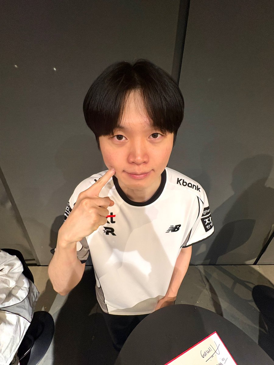 믜린 tweet media