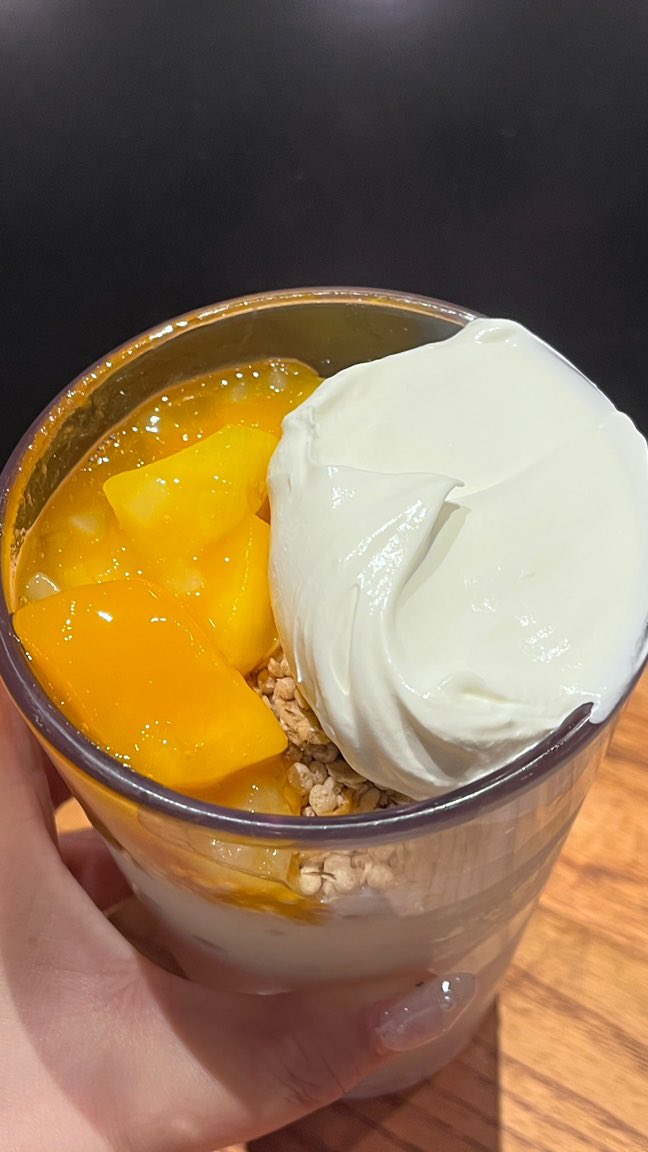 imkimyan9's tweet photo. 스타벅스 애망빙 블렌디드 짱맛👍🏻🥭💗 https://t.co/9J45lifmrI