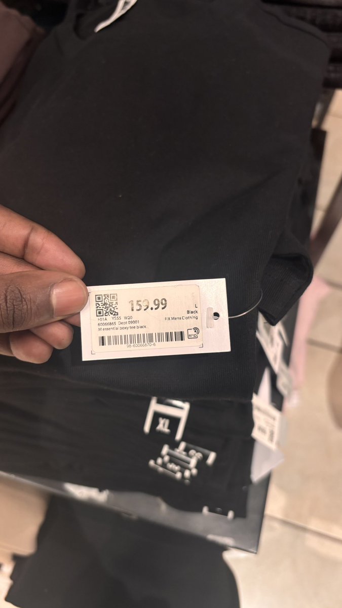 sadmethod's tweet photo. They go for R150 now at the fix https://t.co/uOuy3miQAx