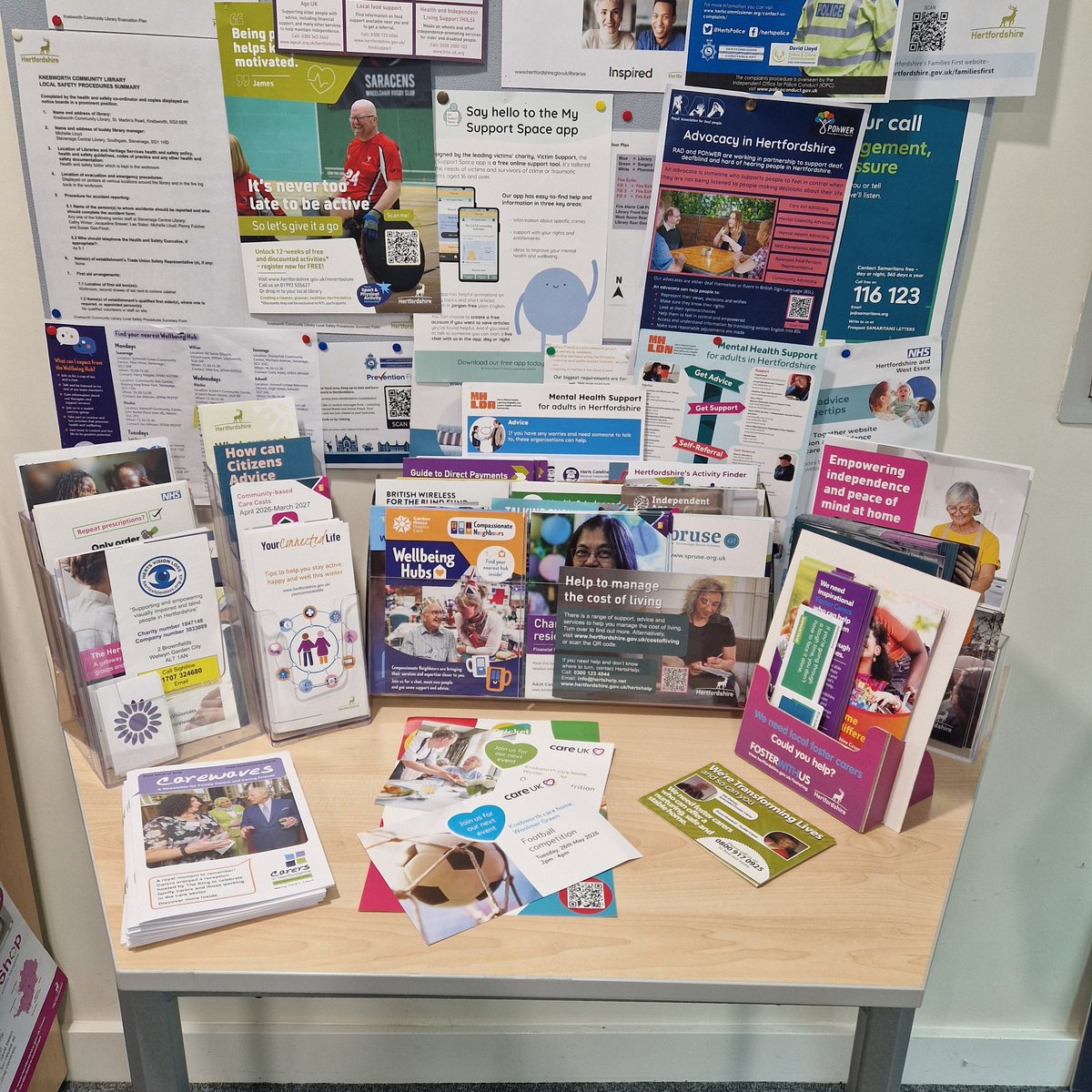 KnebCommLibrary's tweet photo. For Mental Health Awareness Week why not pop into Knebworth Community Library where we have a great selection of leaflets, information &amp; books on all aspects of mental health 

@mentalhealthfoundation 
#mentalhealthawareness 
#KnebworthCommunityLibrary https://t.co/APDU4gGxTN