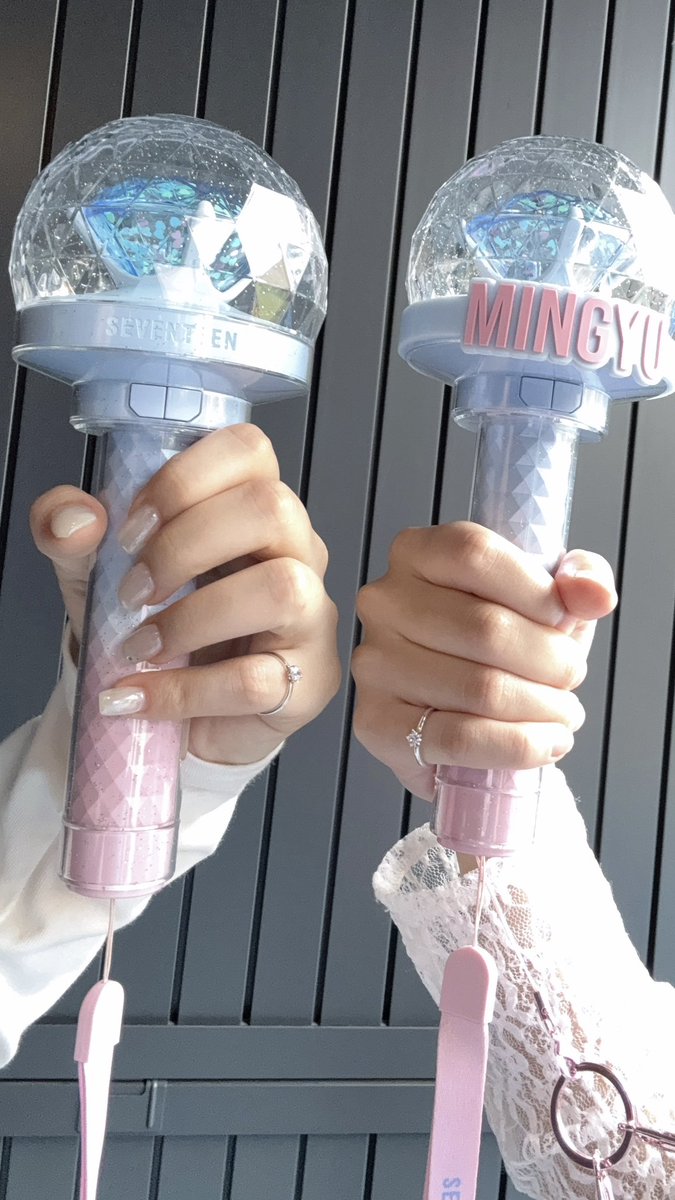 __mg041306's tweet photo. 260513 YAKUSOKU🎀

久しぶりに大好きなくるくる前髪下ろしを見れて最高に幸せだったファンミーティング💎
衣装の全てが大好物すぎて目がもう幸せで溢れ返りました🥲

また会う時はもっと大きいところで‼︎約束‼︎💍 https://t.co/UCULFiLAhL