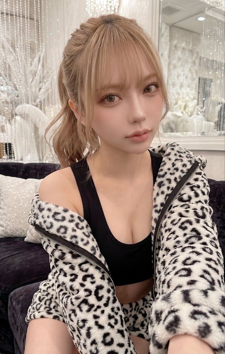 rui_vixen's tweet photo. 今日も一日お疲れ様💛🐮 https://t.co/VvFKU11E0k